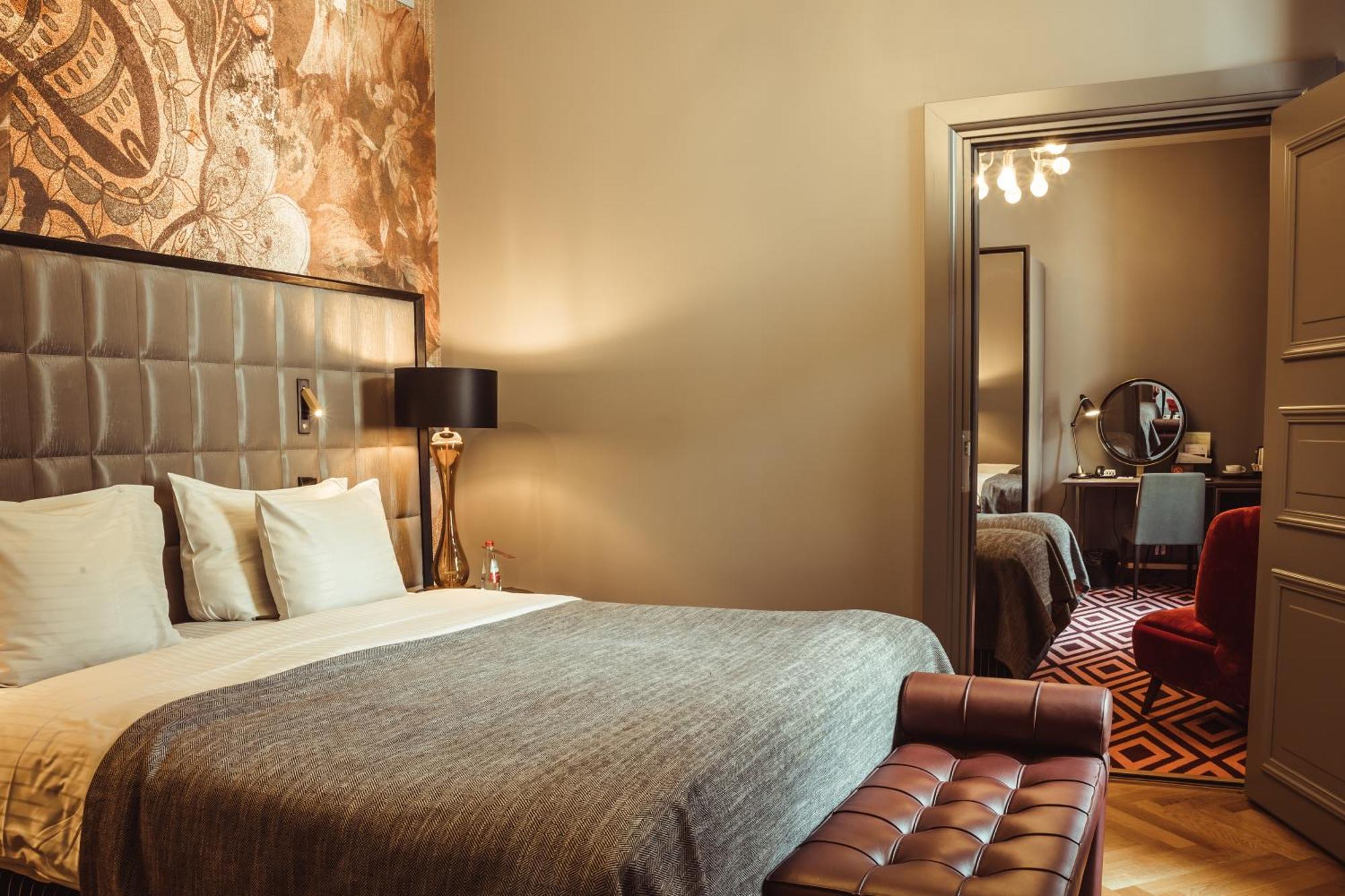Grand Poet Hotel And Spa By Semarah Riga Quarto foto Suite